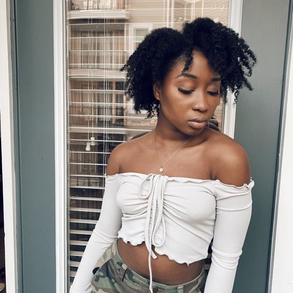 Off-the Shoulder Long Sleeve Shirt - Picture 7 of 8